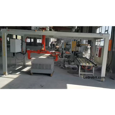 PLC Automatic Clamp Loading Unloading Machine For Handling Industrial Handling Equipment
