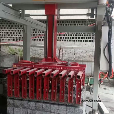 300KG Capacity Industrial Robot Arm Versatile  Production Robots ODM