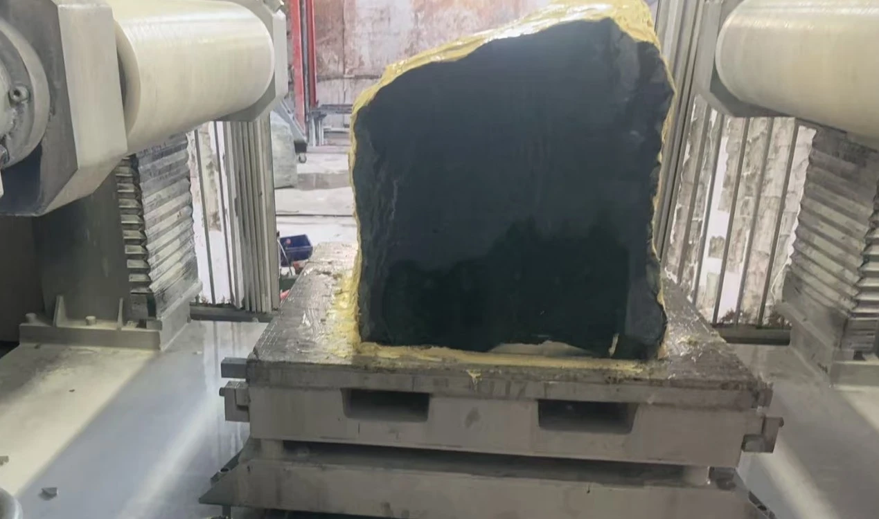 Jade Cutting Machine